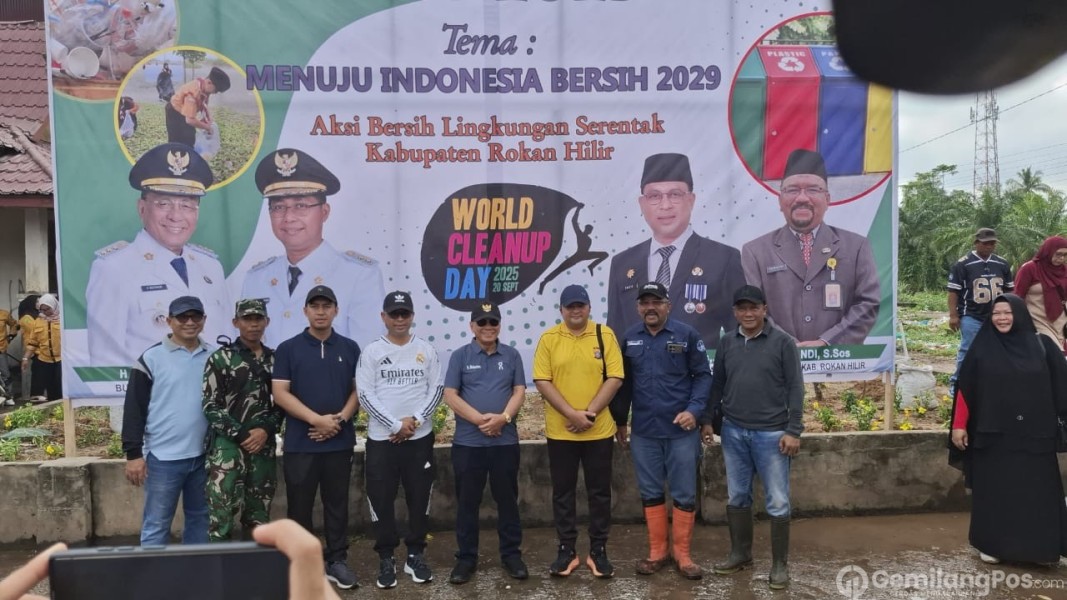 Bupati Rohil H Bistamam Pimpin Langsung World Clean Up Day 2025 Bersama DLH Rohil