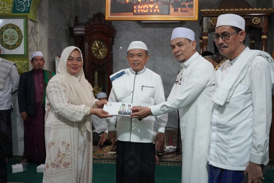 Awali Safari Ramadhan di Pijoan, Gubernur Al Haris: Tingkatkan Silaturahmi dan Perkuat Keimanan
