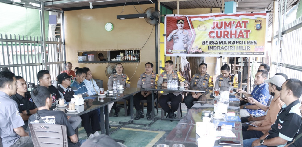 Polres Inhil Gelar Jum'at Curhat Dengarkan Keluhan Masyarakat Gajah Mada