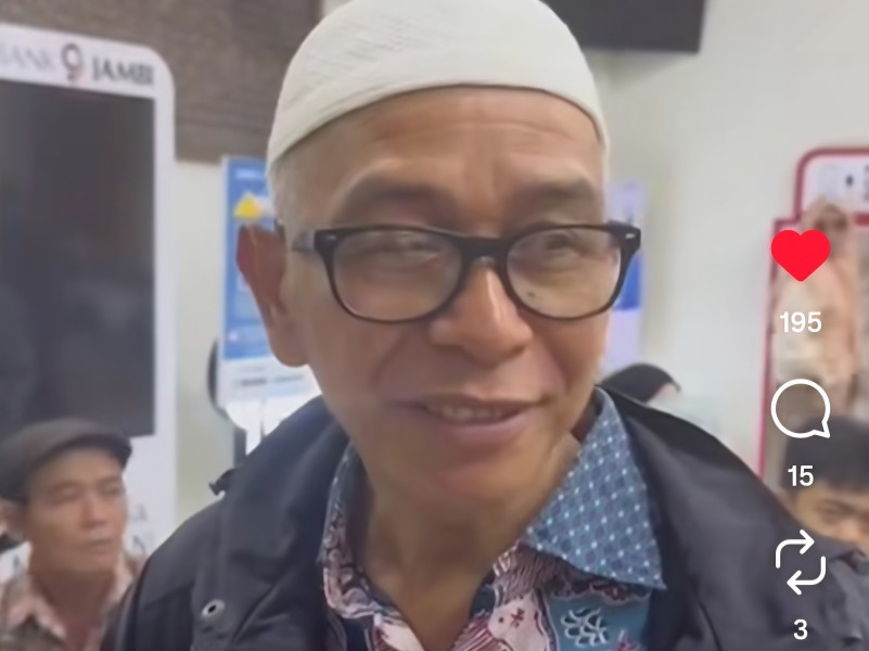 Nasabah Sumringah dan Semakin Percaya Nabung Di Bank Jambi, Dana Hilang Diganti di Jum'at Berkah