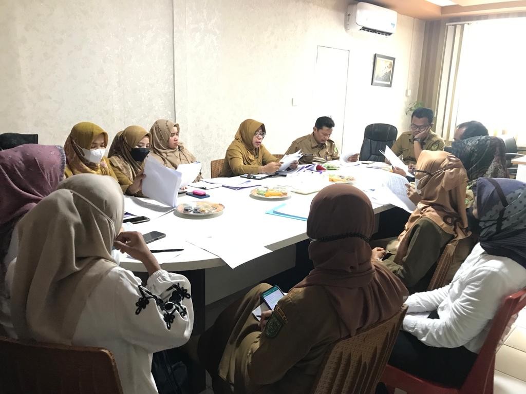 Dinas P2KBP3A Inhil Laksanakan Rapat Evaluasi Pelaksanaan Pendampingan dan Pelayanan Kasus Kekerasan Perempuan dan Anak