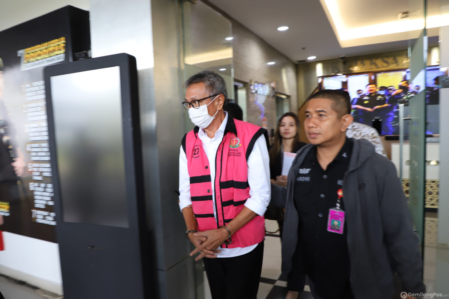 JAM Pidsus Kejagung Tahan Tersangka FG