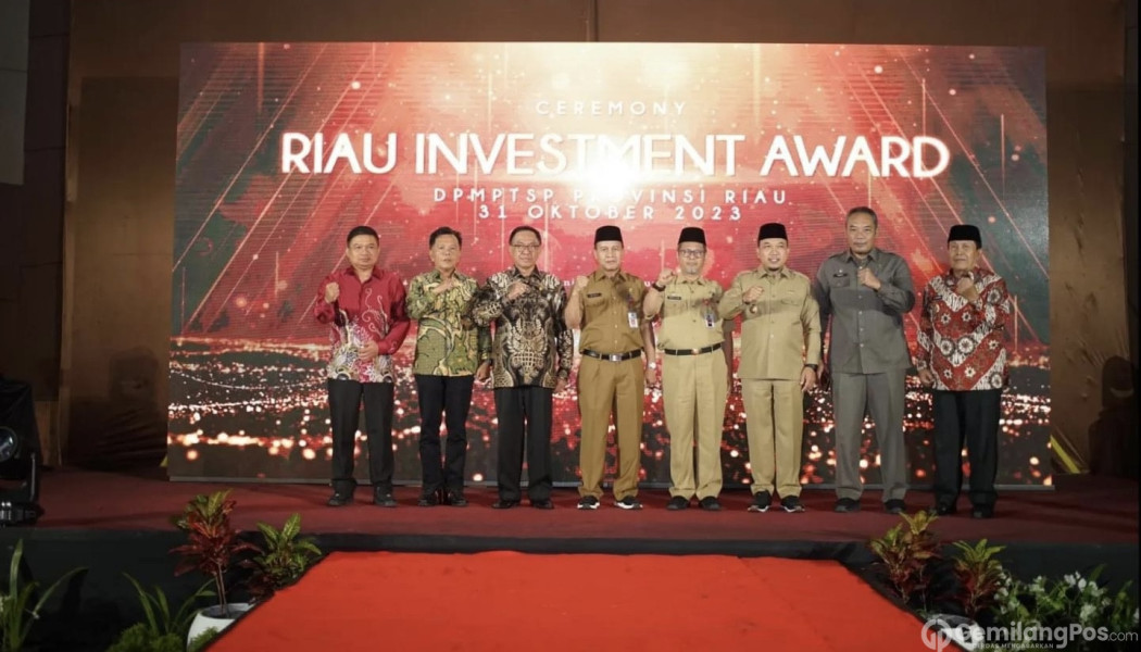 Pemkab Inhil Raih Dua Penghargaan Riau Investment Award Tahun 2023