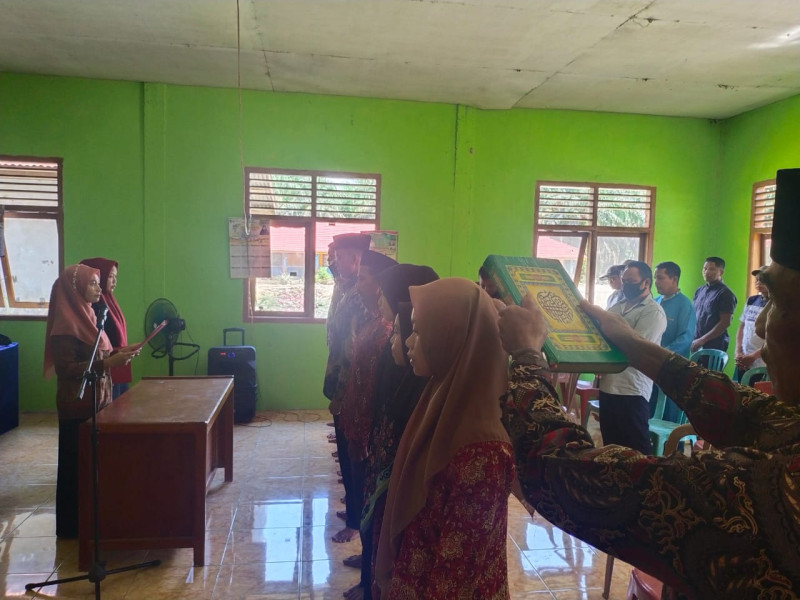 BPD Desa Talang Jangkang Lantik Panitia Pilkades
