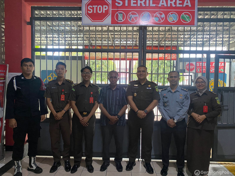 PENUNTUT UMUM KEJAKSAAN SAPARUA EKSEKUSI TERPIDANA KORUPSI ADD/DD NEGERI SIRI SORI ISLAM