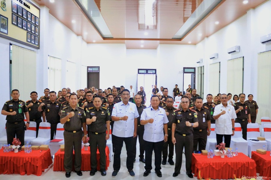 Kajati Agoes SP Bersama Jajaran Kejaksaan Tinggi Maluku Sambut Kunjungan Supervisi SESJAMPIDUM
