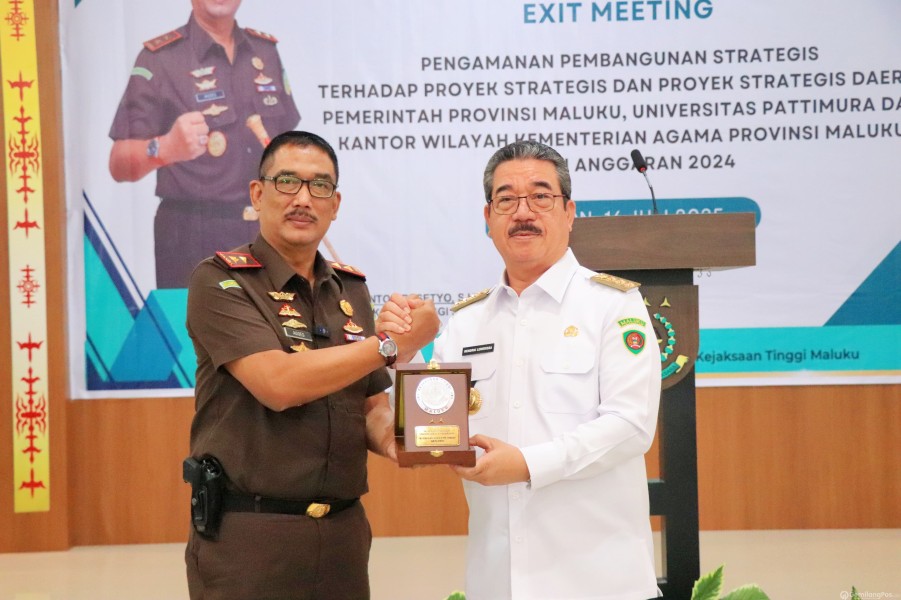 Kajati dan Gubernur Dalam Exit Meeting PPS Proyek Strategis Daerah Lingkup Pemprov Maluku