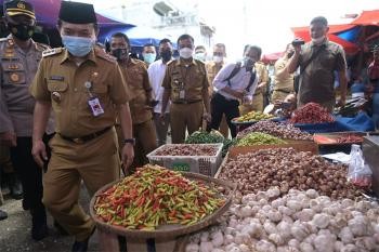 H Al Haris Pastikan Stok Sembako Cukup Pada Puasa Ramadhan dan Jelang Hari Raya Idul Fitri 1442 H
