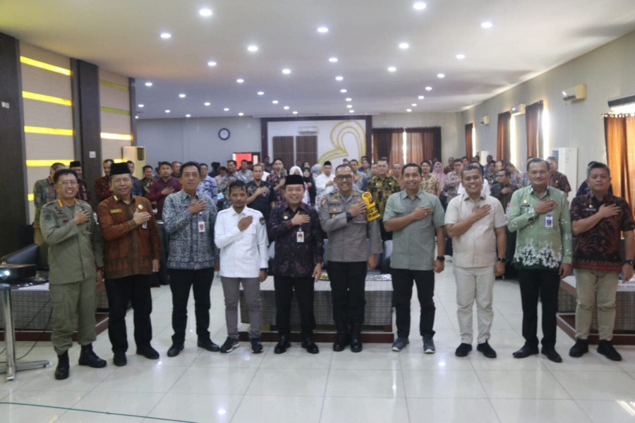 Rakor Politik Se-Provinsi Jambi Gubernur Al Haris Langsung Pimpin di Golden Harvest Hotel.