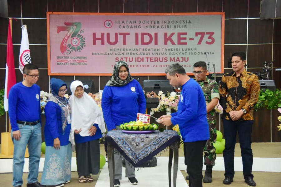 Bupati Inhil Hadiri HUT Ikatan Dokter Indonesia ke-73