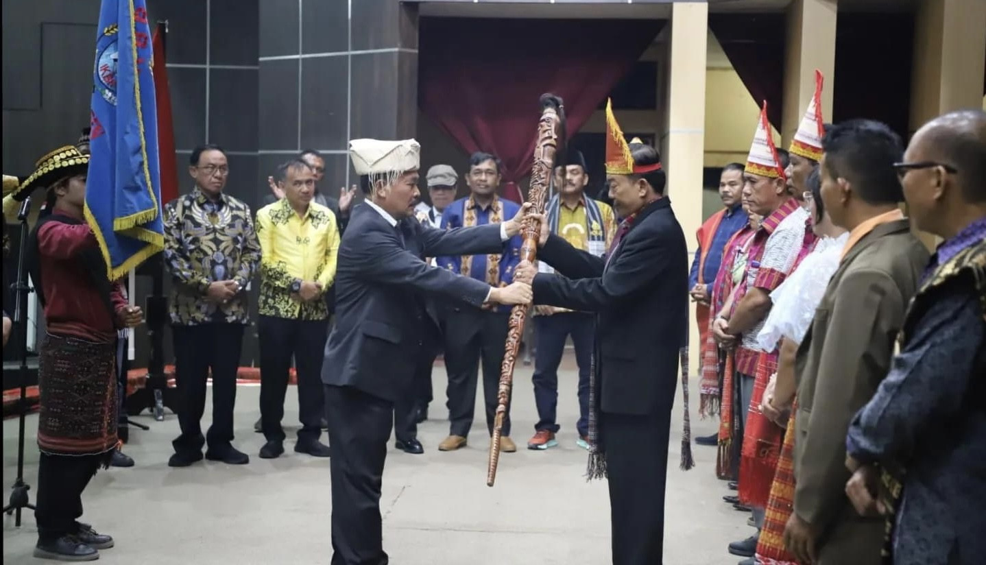 Bupati Wardan Hadiri Pengukuhan dan Pelantikan IKBR Inhil