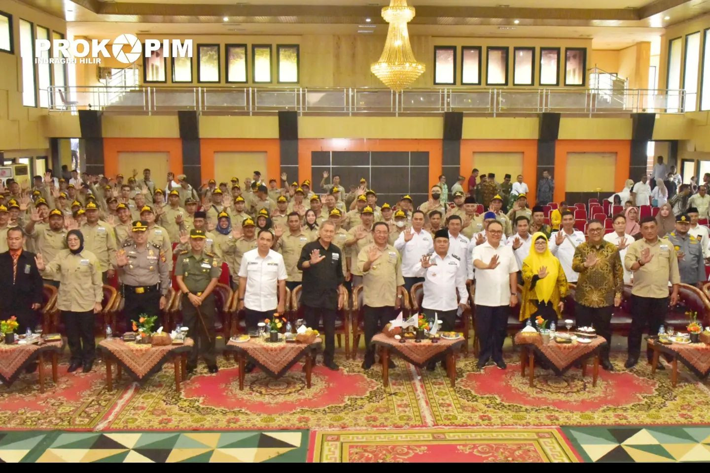 Bupati Inhil Menghadiri Pelantikan APDESI Kab. Inhil Sekaligus Membuka Rakercab APDESI Kab. Inhil