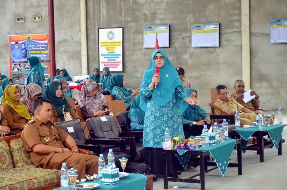 Ketua TP PKK Kab. Inhil Bersama TP PKK Prov. Riau Melaksanakan Monev di Desa Sungai Gantang