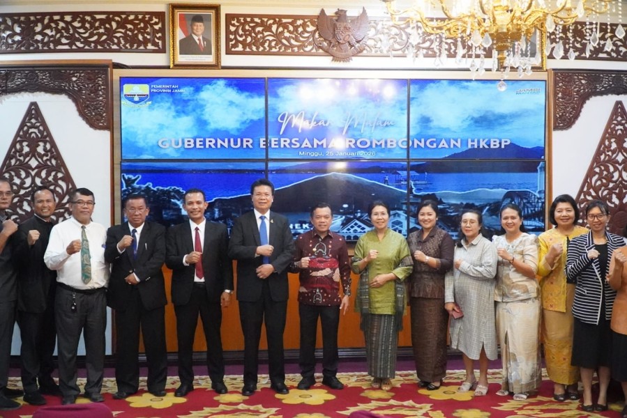 Gubernur Al Haris Ajak Pengurus Gereja HKBP Jambi Perkuat Kerukunan Antar Umat