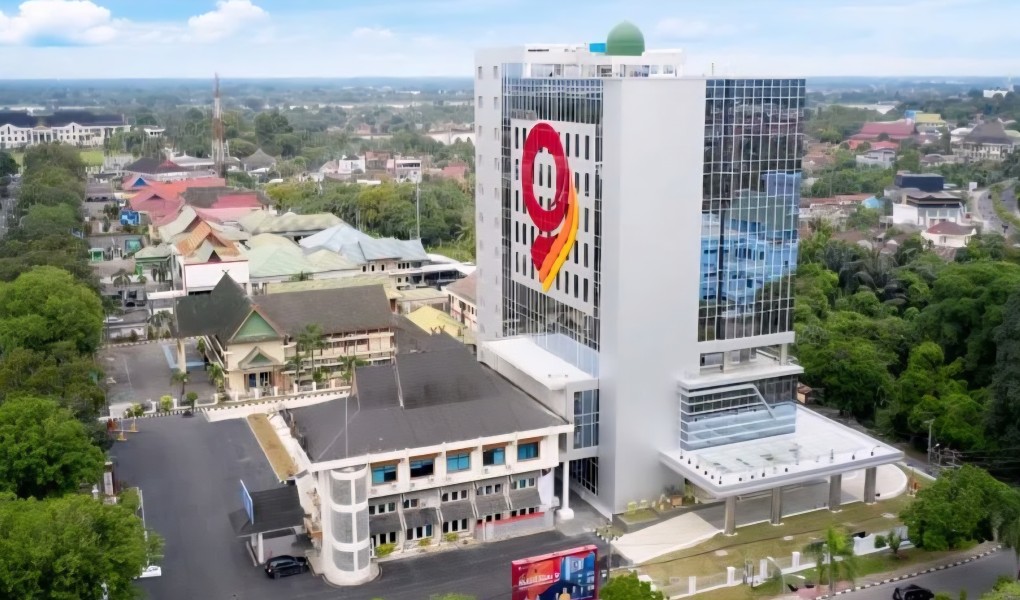 Fitch Naikkan Peringkat Bank Jambi ke A+(idn), Kinerja Keuangan Makin Solid