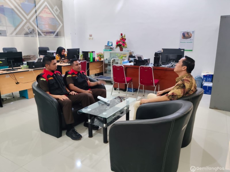 Tim Penyidik Pidsus Kejaksaan Negeri Maluku Tenggara melaksanakan penggeledahan di Kantor Dinas Pemuda dan Olahraga Kabupaten Maluku Tenggara serta Kantor Badan Pengelolaan Keuangan dan Aset Daerah