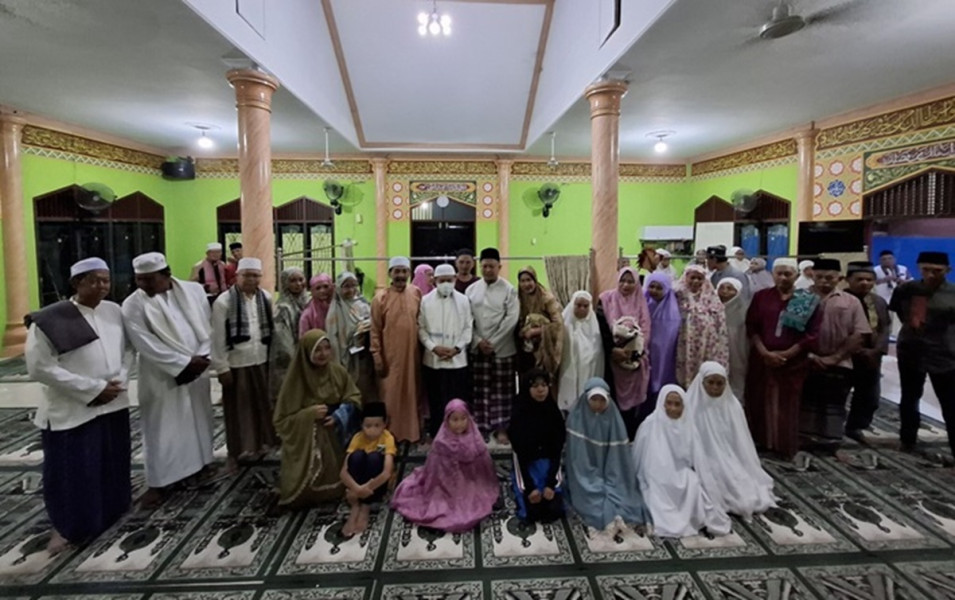 Pimpin Safari Subuh Gubernur Al Haris Ajak Warga Jelutung Ramaikan Masjid