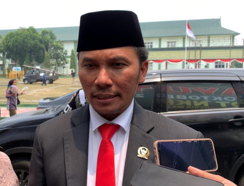 Ketua DPRD Jambi Berbicara Tentang Kabut Asap dan Permintaan Tinjauan KBM serta Himbauan untuk Memakai Masker