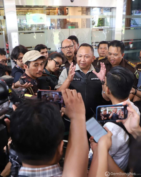 Pejabat Fungsional dan Operational Supervisor hingga Tenaga Ahli Daya Loket di PeriksaTerkait Perkara Emas Surabaya