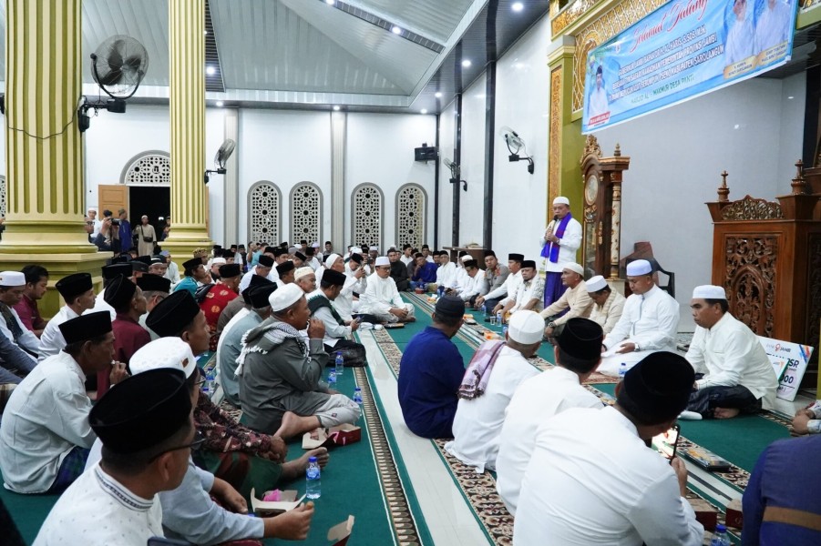 Al Haris Safari Ramadan di Panti Sarolangun, Hadiahkan Tiket Umroh untuk Warga