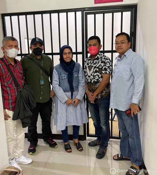 Tim Tabur Kejagung Amankan Buronan Mafia Tanah Terpidana SAHLIYATUL KHOIRIYAH