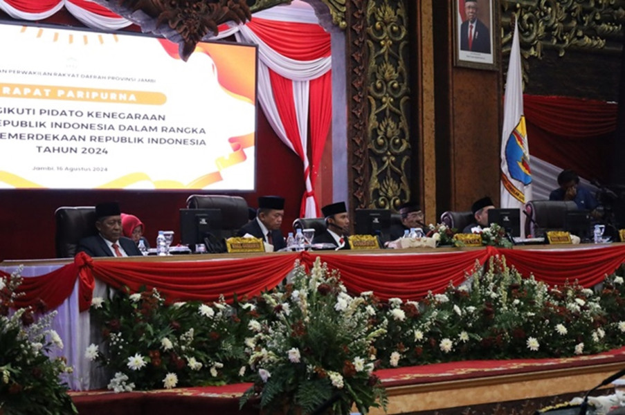 Sambut HUT RI ke-79, DPRD Jambi Simak Pidato Presiden dalam Rapat Paripurna