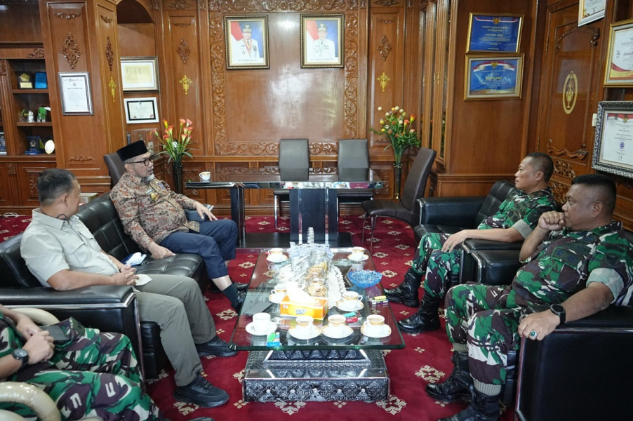Pjs Gubernur Sudirman dan Danrem 042/Gapu Bersinergi untuk Kelancaran Pilkada 2024
