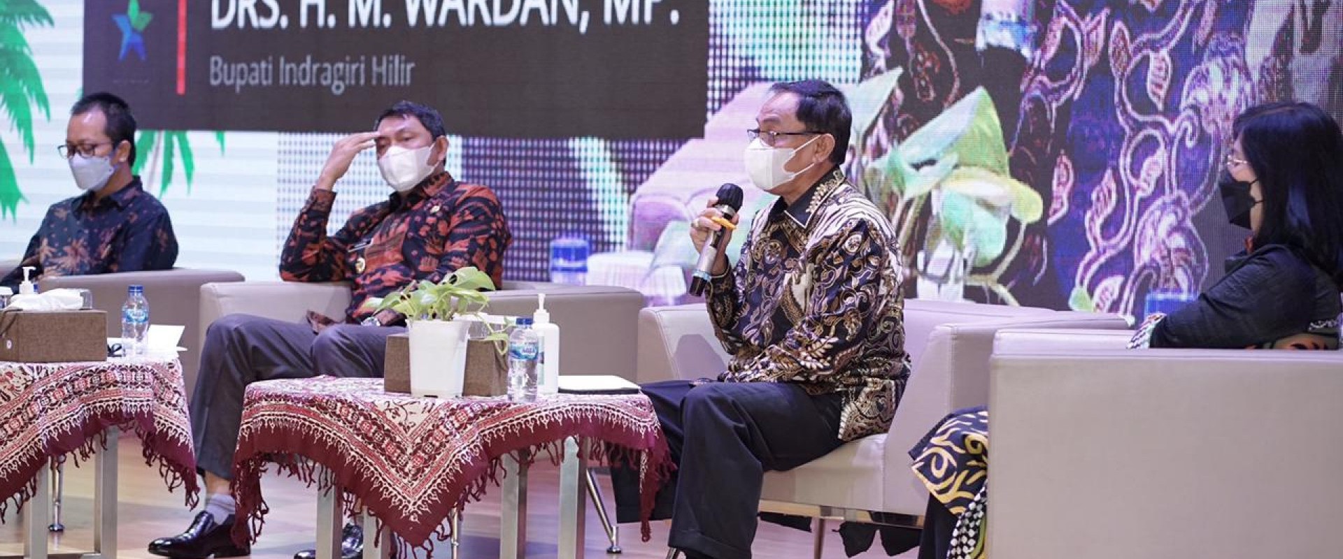 Harkitnas 2021, Bupati Inhil Jadi Pembicara Dialog Nasional Perkelapaan