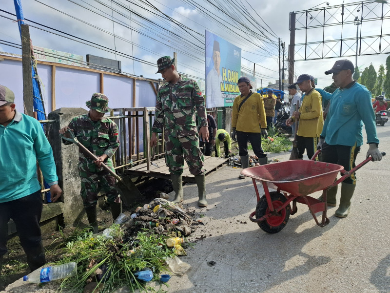 HUT Kodam 1/Bukit Barisan ke -74, Kodim 0314/Inhil Laksanakan Kegiatan Karya Bakti