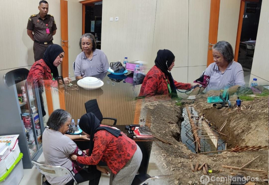 BERTAMBAH 1 TERSANGKA KASUS KORUPSI TALUD PENGENDALIAN BANJIR DI KABUPATEN BURU, JAKSA RESMI TAHAN TERSANGKA.