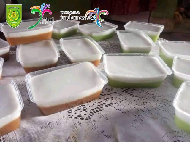 Kedai Kue Papadaan Tembilahan, Jajakan Beragam Makanan Khas Indragiri Hilir