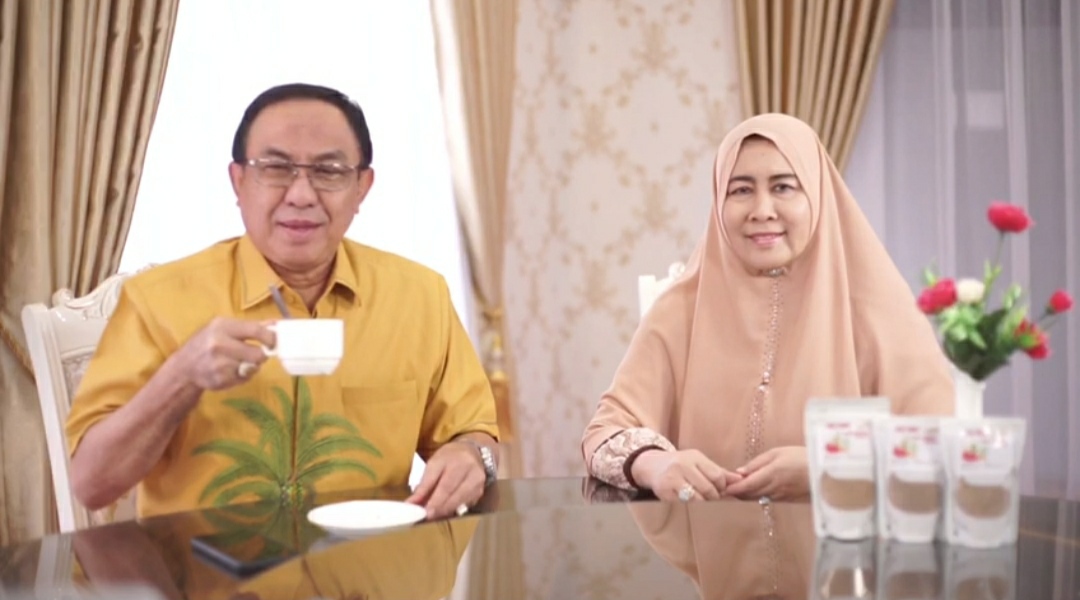 Bupati HM. Wardan bersama Hj. Zulaikhah, Promosikan Turunan Kelapa 