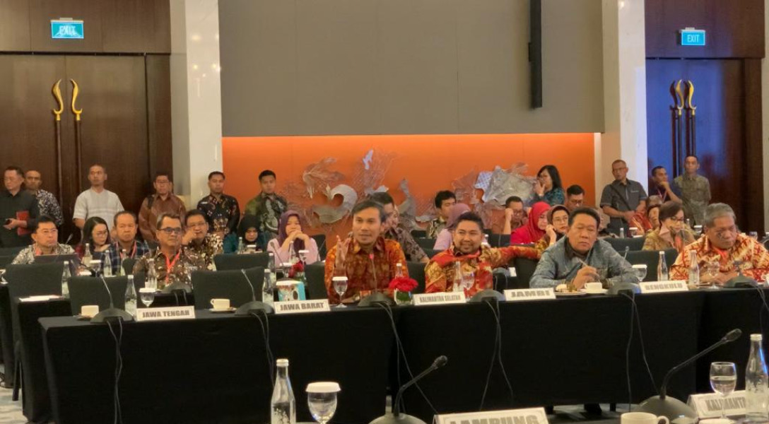 Edi Purwanto Bersama Ketua DPRD Seluruh Indonesia Hadiri Rakernas ADPSI dan ASDEPSI