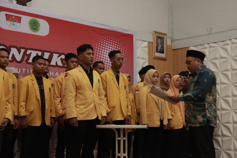 BEM Unisi Kepimpinan Naufal Faskal Rifai dan M. Idris Resmi Dilantik