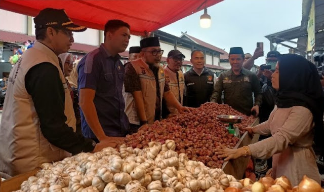 Ketua DPRD Jambi Bersama Sekda Tinjau Ketersediaan dan Harga Sembako Menjelang Ramadan 2025