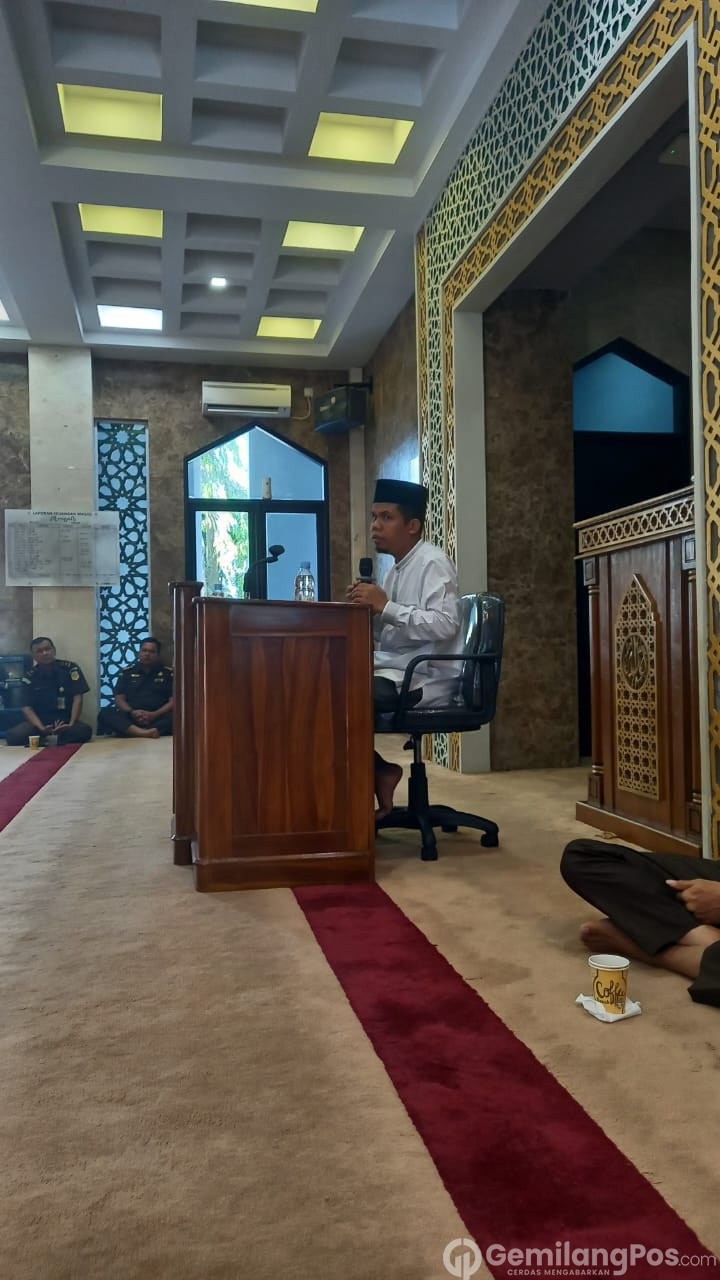 Pegawai Kejati Riau lkuti Pengajian Rutin Oleh Ustadz H. Wandi Bustami, LC., MA