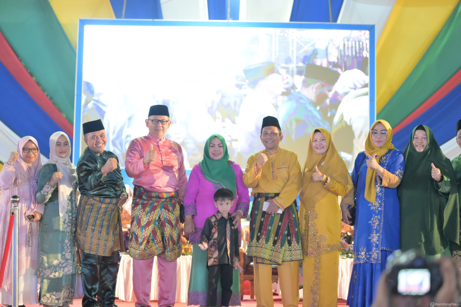 Rohil Juara 1 Pawai Ta'aruf dan Stand Bazar MTQ Ke XLII Provinsi Riau