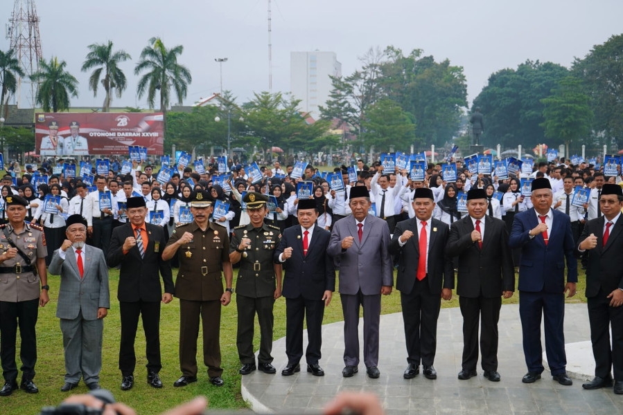 Serahkan SK 1.860 PPPK Pemprov Jambi Formasi 2023, Gubernur Al Haris: Setelah Terima SK Bersemangat dan Tunjukkan Kinerja dengan Baik