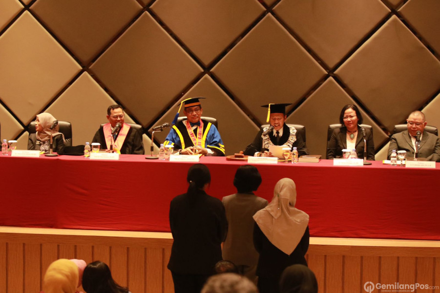 JAM-Intelijen dan JAM-Datun Dr. R. Narendra Jatna Menjadi Penguji Sidang Promosi Doktor di Fakultas Hukum Universitas Indonesia