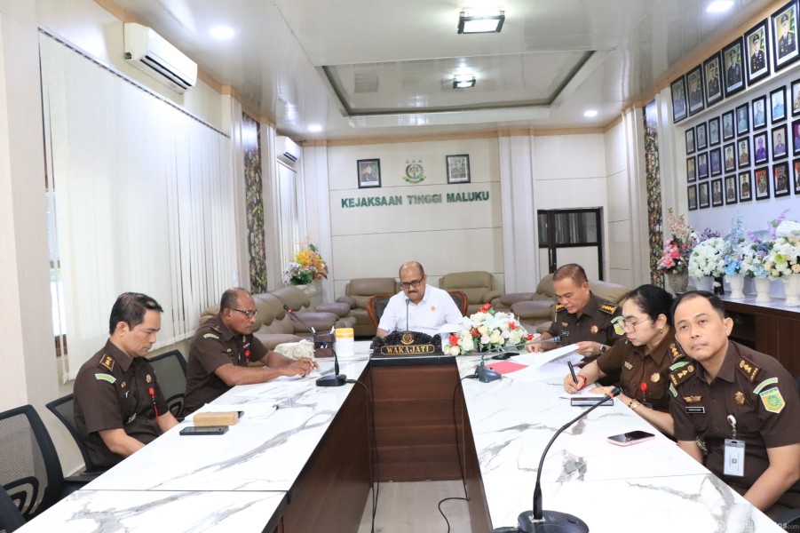 KEJAKSAAN BERHASIL LAKUKAN PENGHENTIAN PENUNTUTAN BERDASARKAN KEADILAN RESTORATIF ATAS PERKARA 351 DI TEON NILA SERUA, WAIPIA