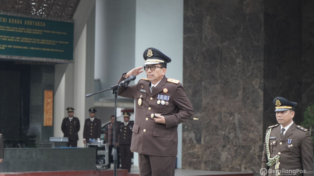Kepala Kejaksaan Tinggi Riau Pimpin Upacara HUT Kemerdekaan RI Ke-79 Tahun 2024