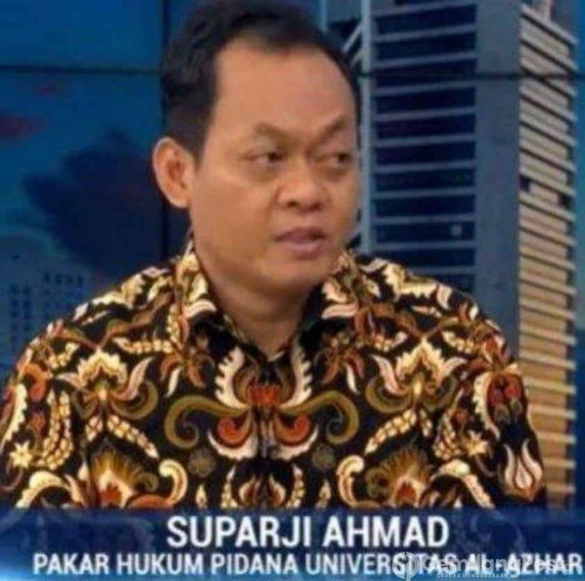 SUPARJI : EKSISTENSI PASAL 35 AYAT (1) HURUF J UU KEJAKSAAN dan PASAL 51 AYAT (1) UU KPK