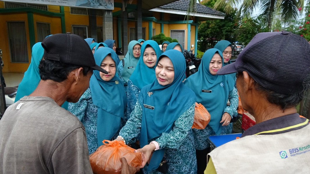 TP-PKK  Inhil Gelar Aksi Berbagi Kasih di Bulan  Suci Ramadan