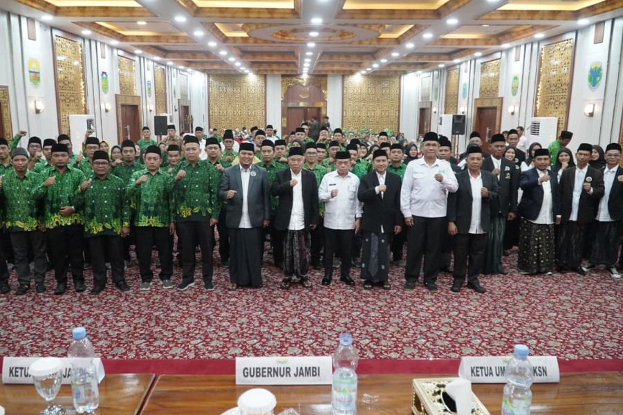 Hadiri Pelantikan JKSN Jambi, Al Haris Tekankan Peran Guru dan Kiai Jaga Moral Generasi Bangsa