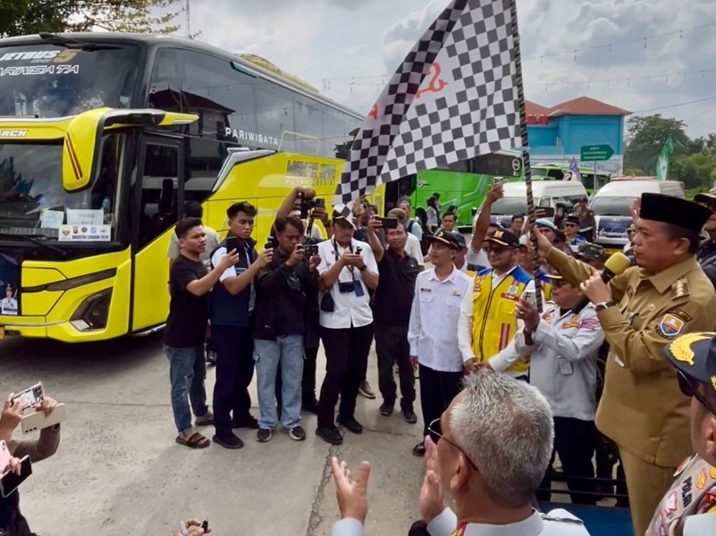 Gubernur Al Haris Lepas Pemudik Program Mudik Gratis Pemprov Jambi