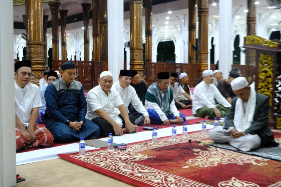 Wagub Sani Qiyammul Lail dan Hadiri Milad ke-8 Pejuang Subuh