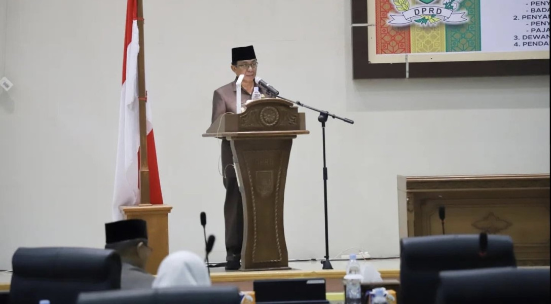 Rapat Paripurna ke-13, Bupati Wardan Sampaikan Pendapat Akhir Ranperda