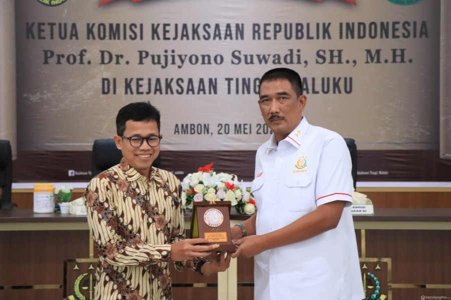 Kunker Dan Diskusi Umum Komisi Kejaksaan RI Bersama Kejaksaan Tinggi Maluku Dan Universitas Pattimura Ambon