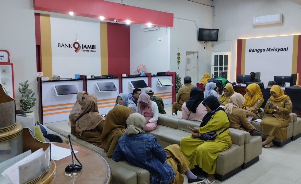 Isu Bank Jambi Bangkrut Hoaks, Pengamat Tegaskan Hanya Gangguan Operasional