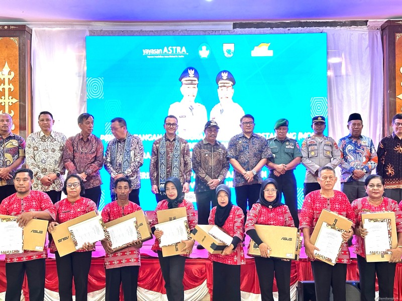 Penandatanganan MoU Antara YPA-MDR Dan Pemkab SBB Di Hadiri Kajari Anto
